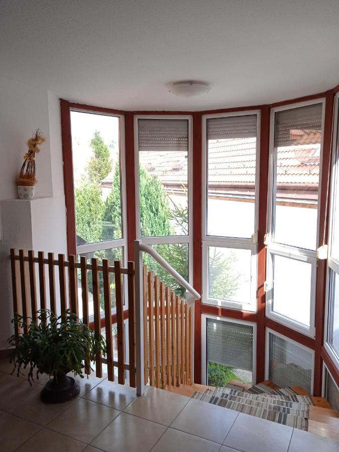 Agria Wellness Guesthouse Eger Bagian luar foto