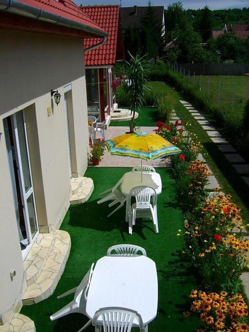 Agria Wellness Guesthouse Eger Bagian luar foto
